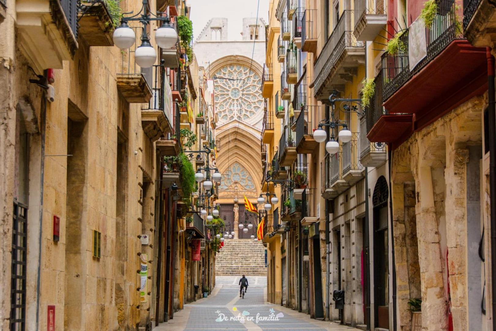 Oh La La Apartment Tarragona Bagian luar foto