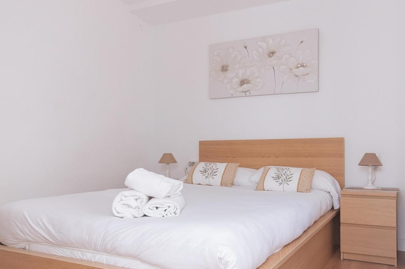 Oh La La Apartment Tarragona Bagian luar foto